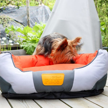 GiGwi Place Dog Bed – Available in Medium & Large