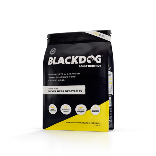 Black dog adult food with chicken, rice, and vegetables from Macaw and Friends, showing a bowl of balanced dog meal.